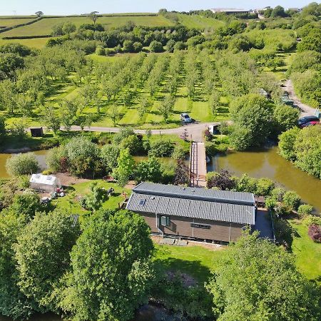 Braeburn Lodge Winkleigh Екстериор снимка
