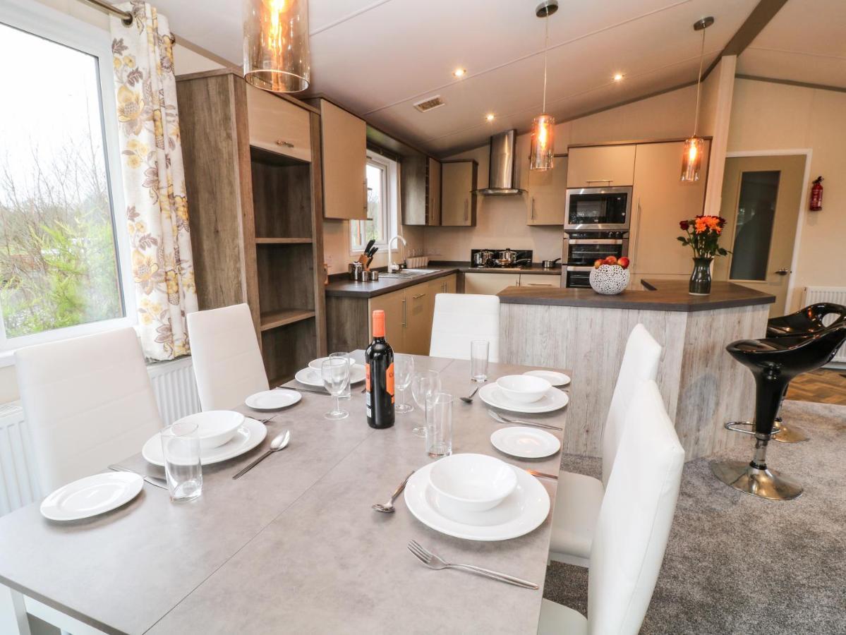 Braeburn Lodge Winkleigh Екстериор снимка