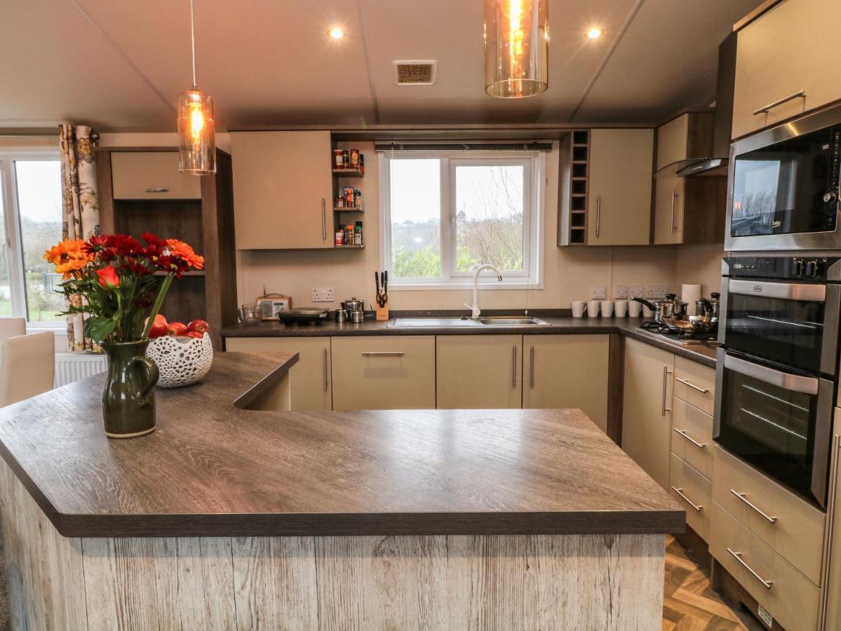 Braeburn Lodge Winkleigh Екстериор снимка